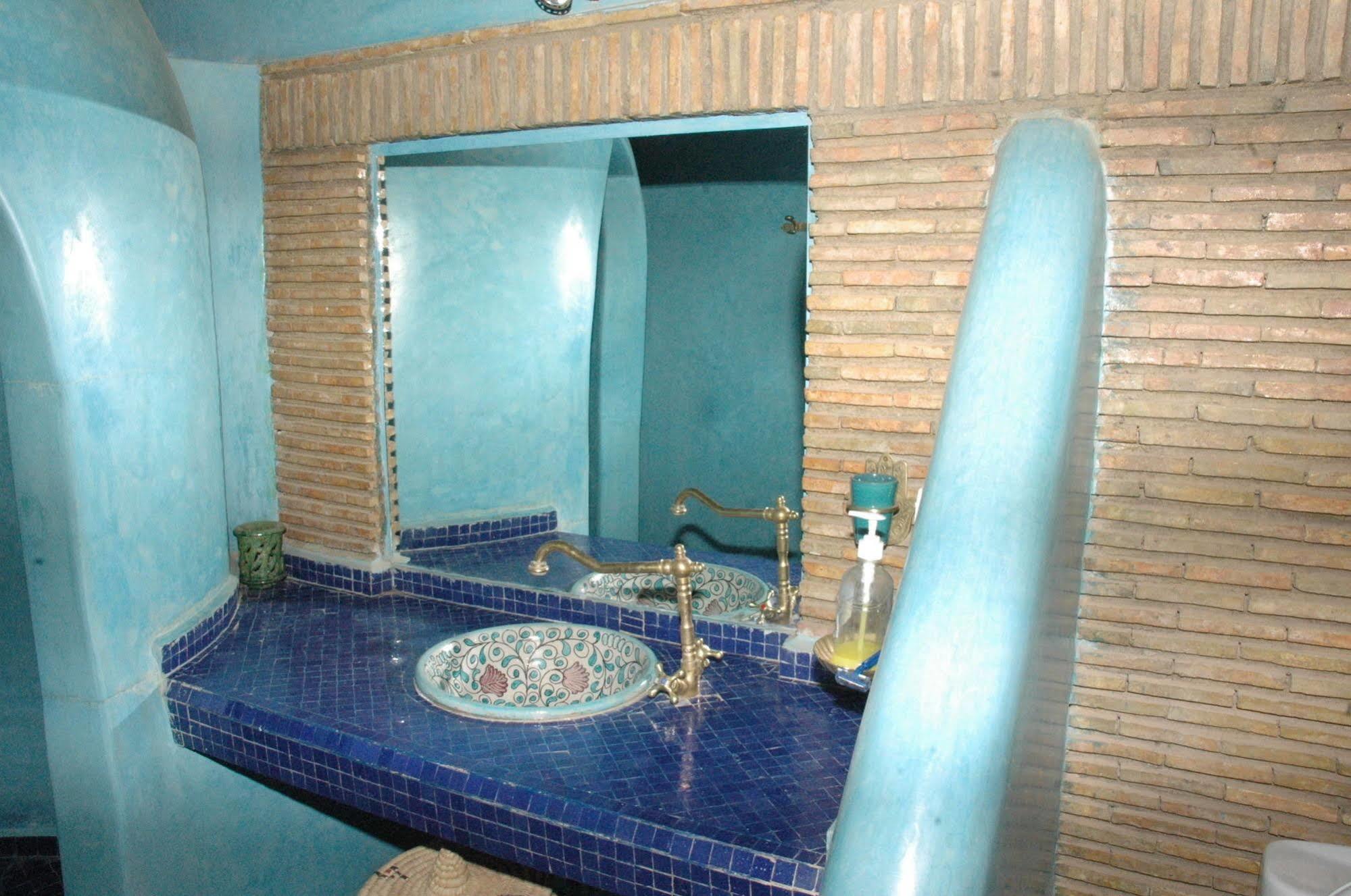Auberge Kasbah Leila แอรฟูด ภายนอก รูปภาพ